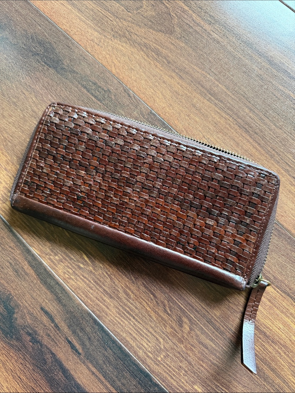 British Bag Company Leather Woven Braided Full Zip Around Wallet Like New